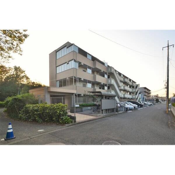 パークビュー仲町台207号室 外観