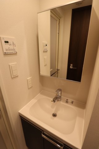 GENOVIA横浜石川町1102号室 洗面
