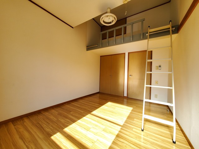 アヴェニュー四季 リビング