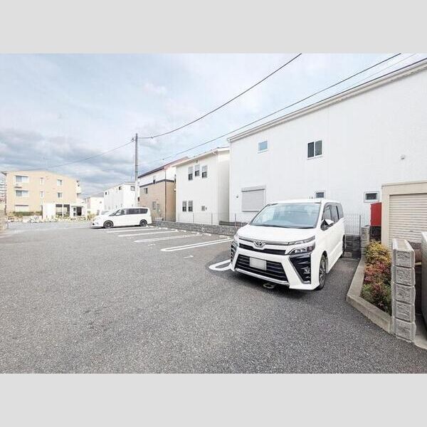 グレイスヴィラ 駐車場