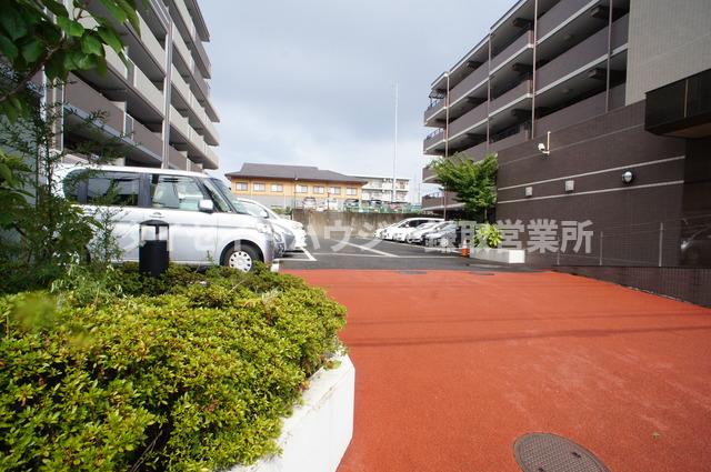 グランコート蘇我0605号室 駐車場