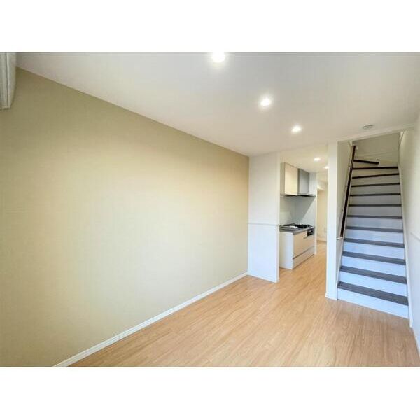 MOK-TERRACE西大宮　B棟 リビング