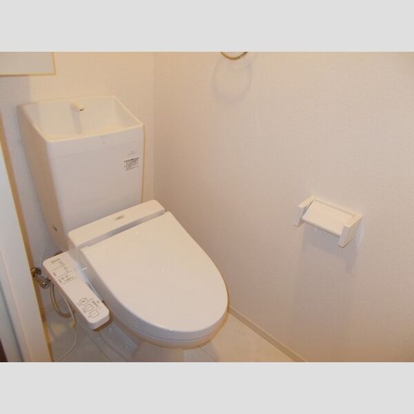 クレインリング丸山台303号室 温水洗浄暖房便座付トイレ