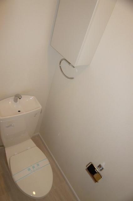 ｓｔｕｄｉｏ　ｆｌａｔ　ｍｉｎａｍｉ－ｏｓａｗａ0304号室 トイレ