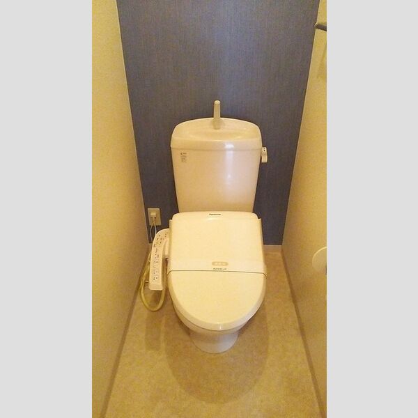 ハイツ・プリマベーラ103号室 温水洗浄暖房便座