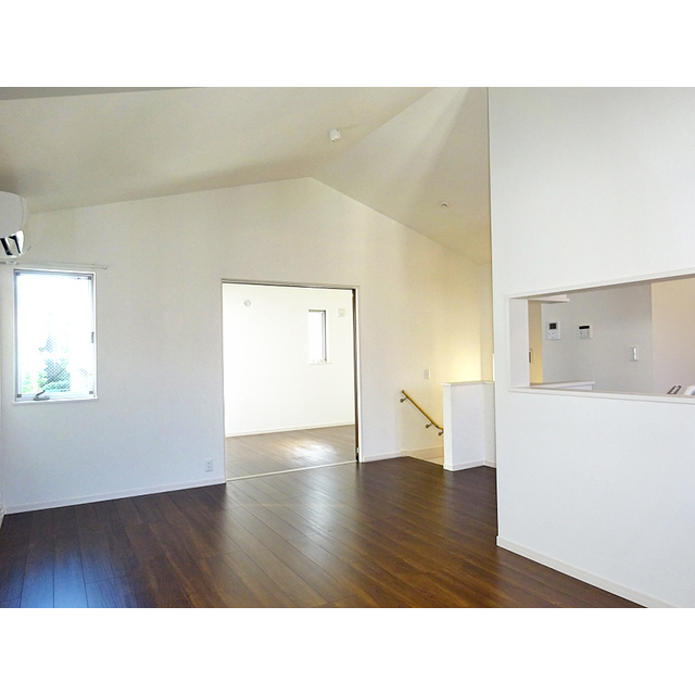 シュエット中目黒A号室 1階のお部屋はウッドデッキテラス付き