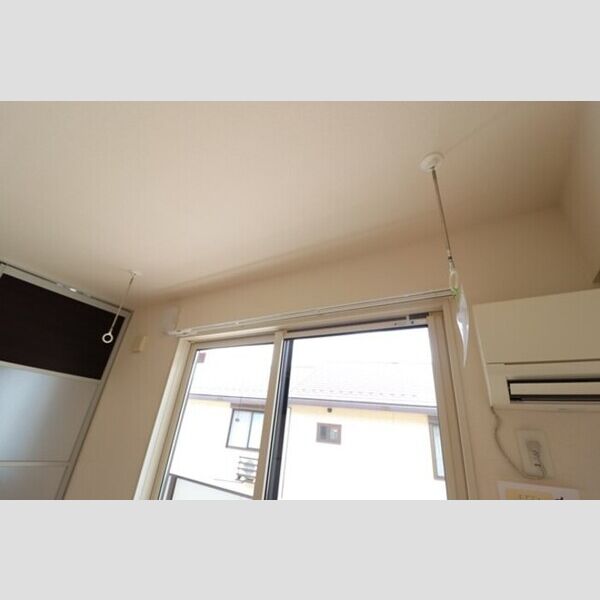 オルテンシア　Ⅰ203号室 室内物干し