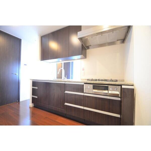 プラウドタワー千代田富士見2806号室 キッチン