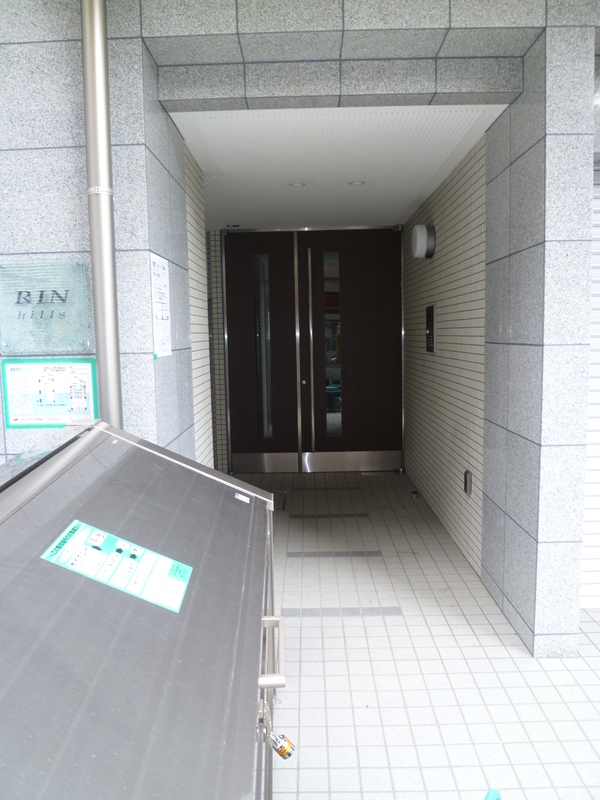 RIN hills5階 エントランス