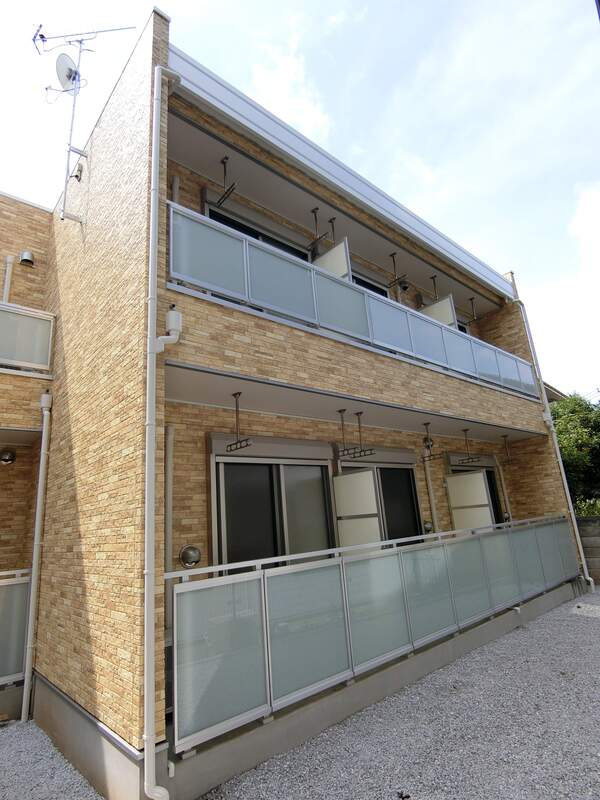 リブリ・004 外観