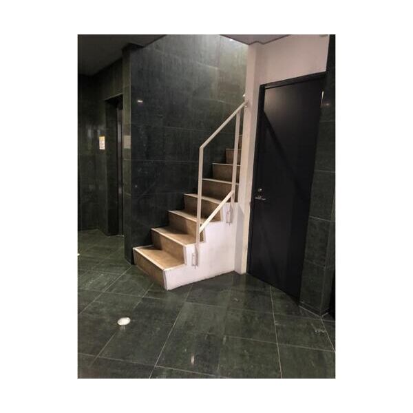 Win駒場501号室 エントランス