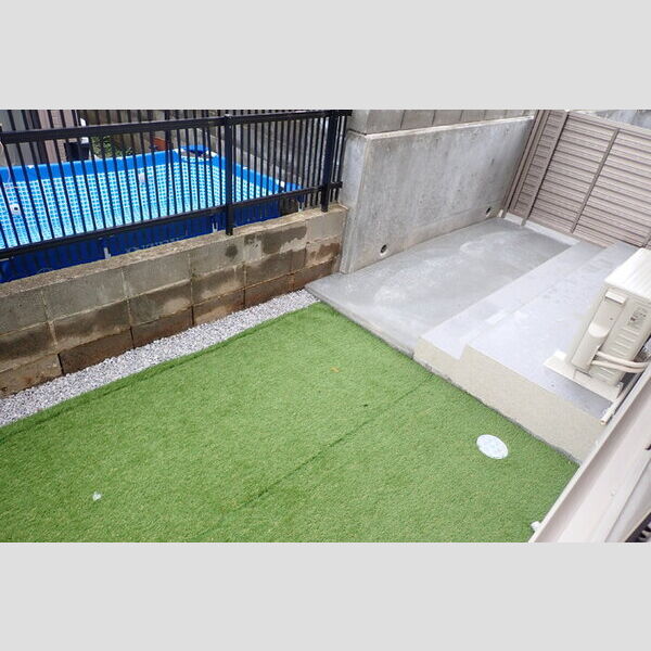 ソフィアⅢ読売ランド105号室 専用庭