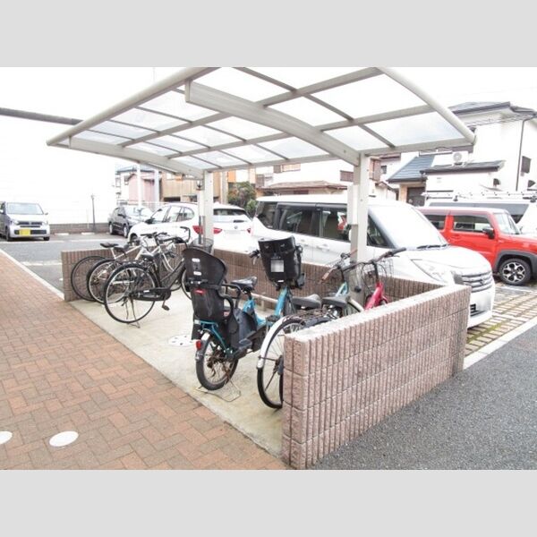 サンモール　A棟201号室 駐輪場