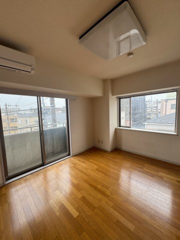 SD桂ビルⅡ401号室 リビング