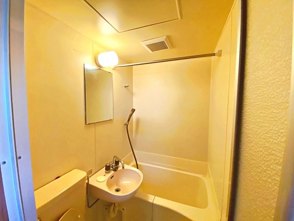 オレンジコート日野103号室 お風呂