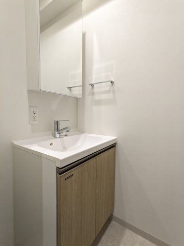 ジェイアール稲毛駅前レジデンス1205号室 洗面