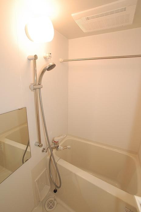 ステージファースト両国南アジールコート2階 お風呂