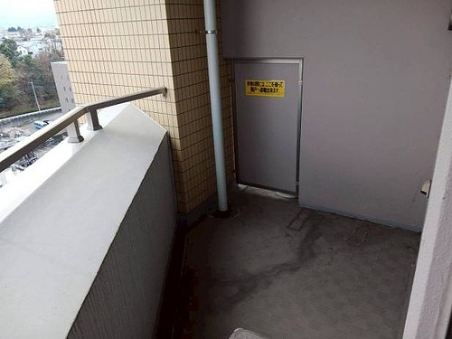 ネバーランド日野駅前 バルコニー