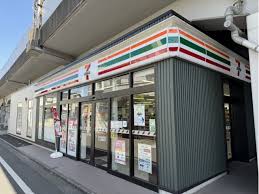 メゾンドール西荻窪4階 【コンビニエンスストア】セブンイレブン 吉祥寺南町5丁目店まで1062ｍ
