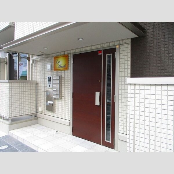 ラ・ボーテ エントランス