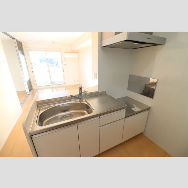 ウィスタリア イースト　A キッチン