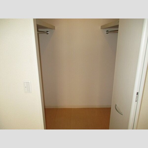 ジェンティーレ703102号室 ウォークインクローゼット