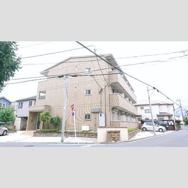 パウロニア106号室 外観