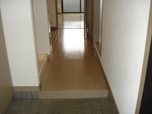 リリーベル 玄関