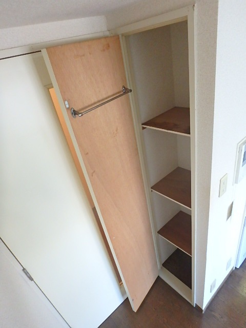 ライオンズマンション桜台第３ 収納