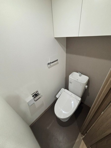 Ｔｈｅ　Ｓｈｉｎａｇａｗａ　Ｅａｓｔ　Ｒｅｓｉｄｅｎｃｅ3階 トイレ