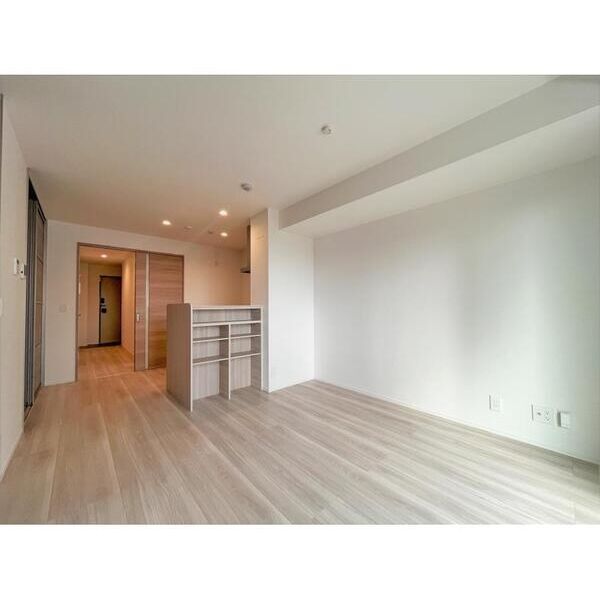 フィレ・デ・フルール105号室 リビング