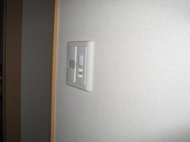 ハイツコスモス106号室 照明センサー