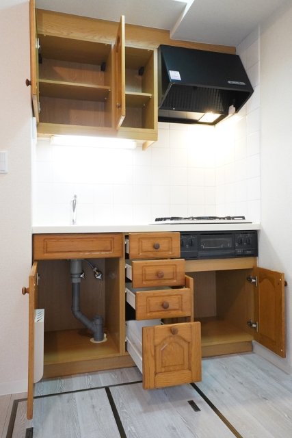 プラトー神宮前1階 キッチン