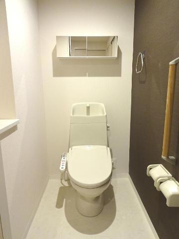 Ｌｅｇａｃｙ稲毛305号室 シャワー付トイレ