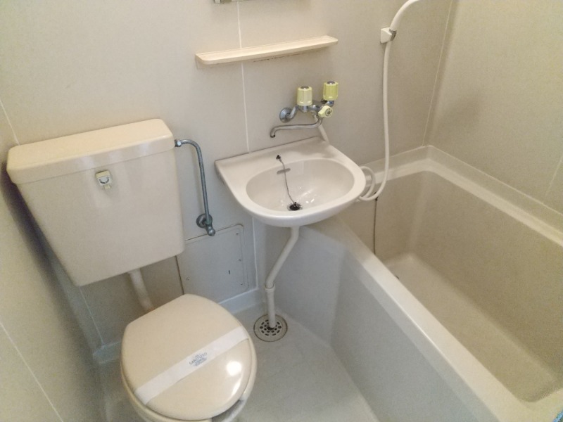 イルヴィアーレ西高島平オーヴェスト バス