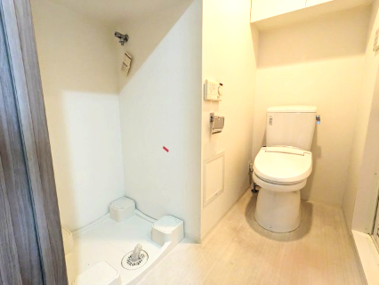プレミアムキューブ大森本町705号室 トイレ
