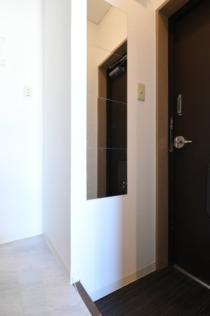 サンパレス目黒7階 同建物別部屋の参考画像