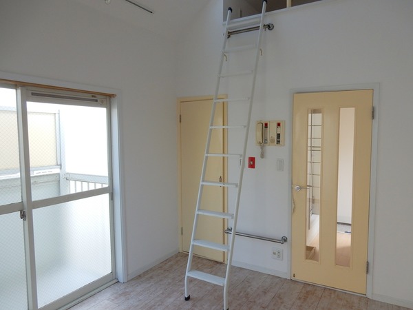 ジュネパレス新松戸第４４ リビング