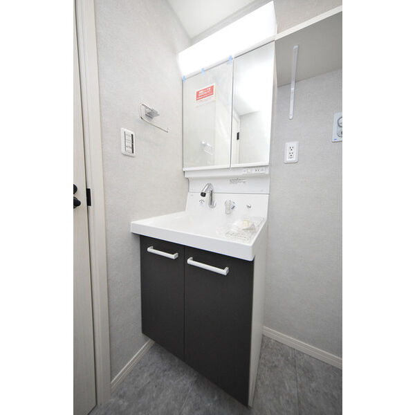 Heim　Komorelia 洗面