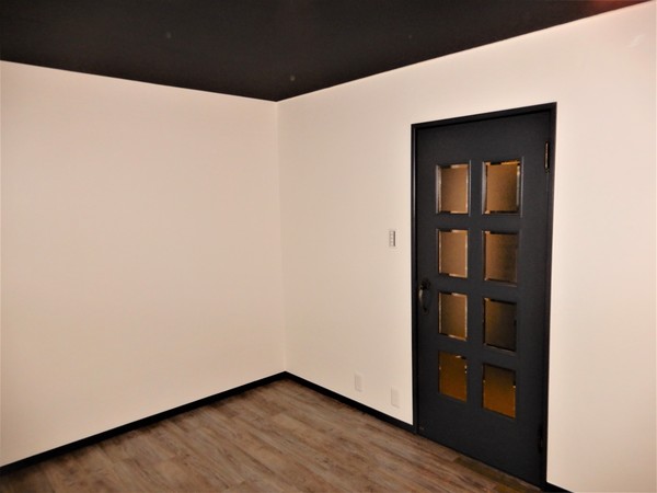 メゾン・リー102号室 リビング