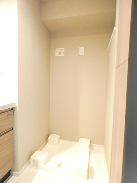 ネベル戸越公園7階 室内洗濯機置場