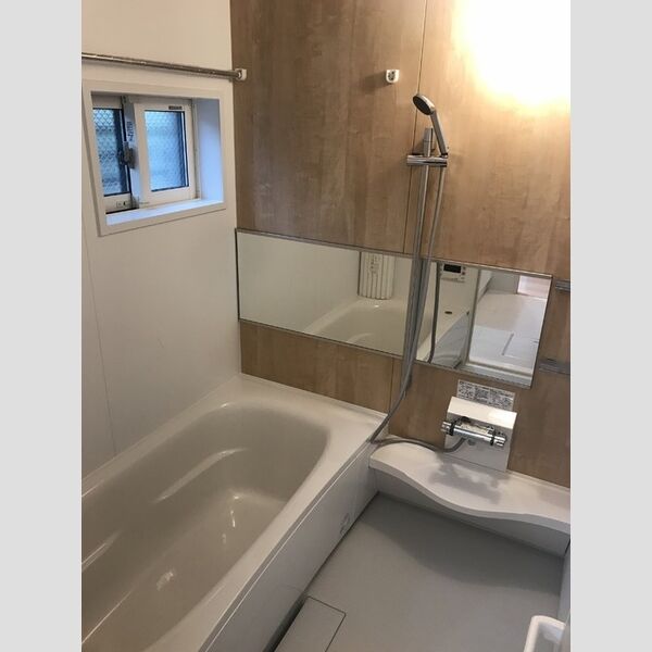 コラソン・ハウス バス