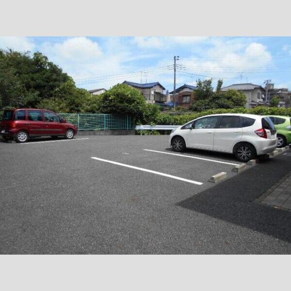 フローリド・F 駐車場