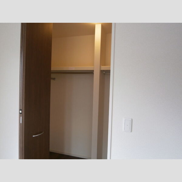 ディアコート新宿108号室 ウォークインクローゼット