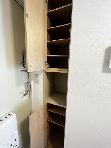 ウィンドテラス南行徳0302号室 収納