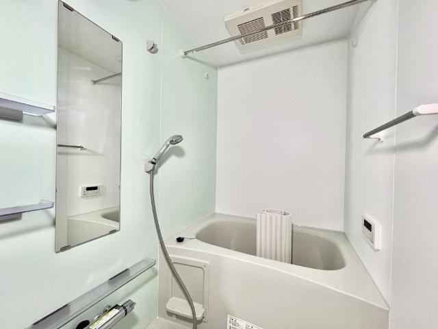 ＲＵＢＥＬＵＳＯ（ルベルソ）203号室 バス