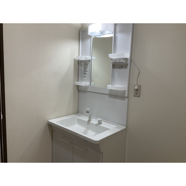 グランデュール瀬戸岡 内観