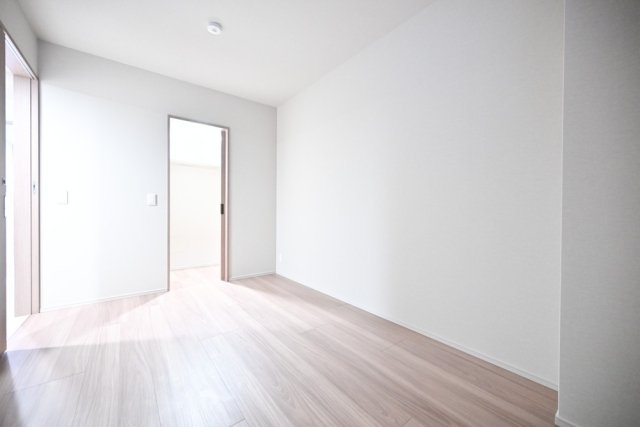 アトラスシティ千歳烏山グランスイート　杜ノ棟3階 洋室1