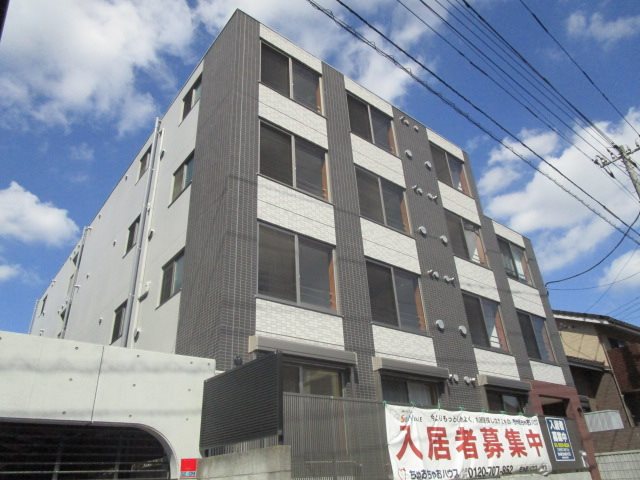 ロイヤルヒルズ成増3階 外観