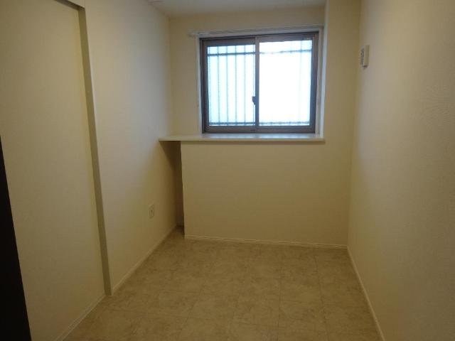 ココ　ナツ 洋室４．１帖